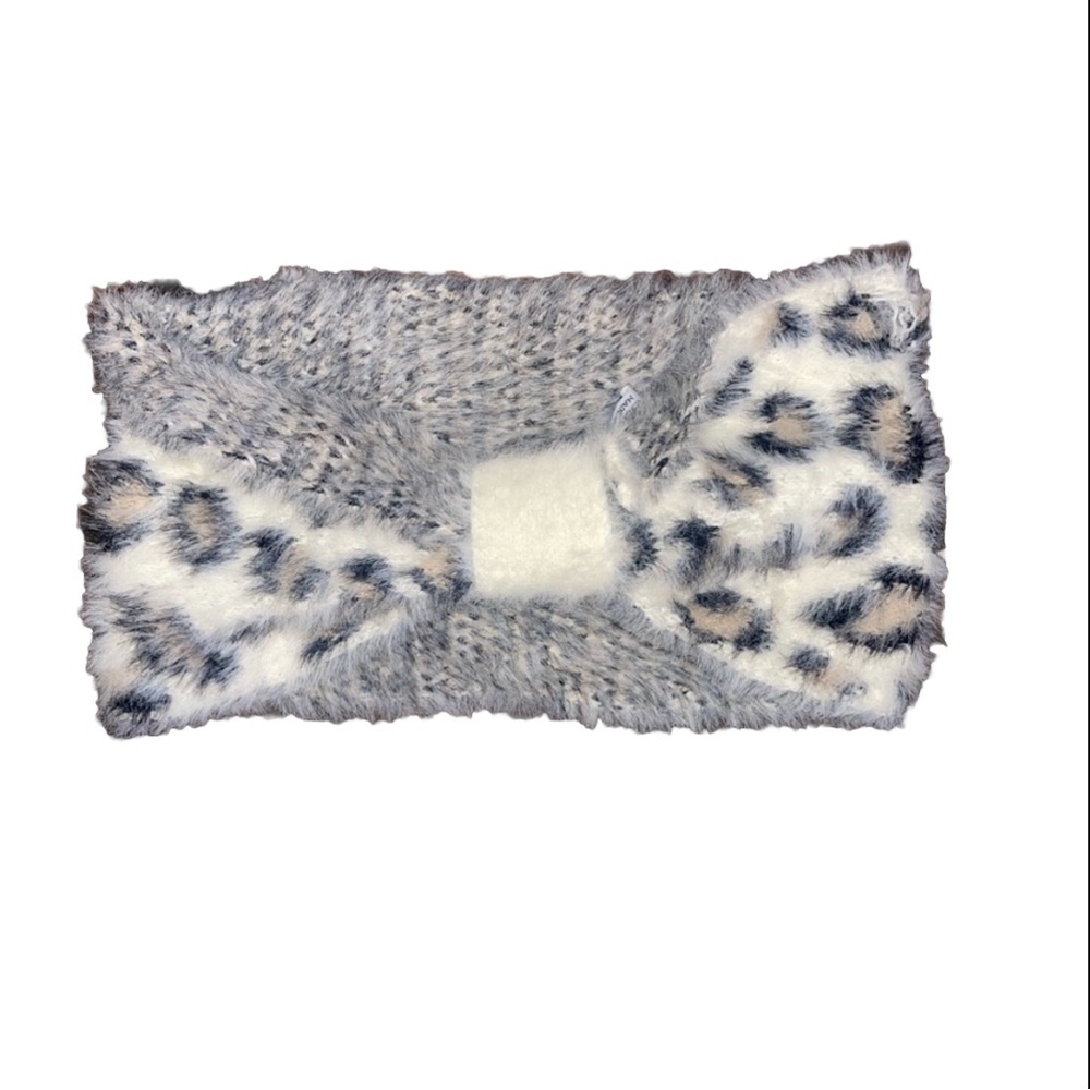 NWOT Cheetah Print Winter Headband (From an NYC Boutique)